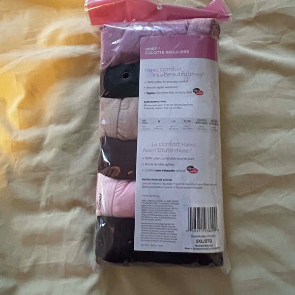 6 BRIEFS, 100% COTTON NUDE/3 BLACK/2 PINK, SIZE 2X, HANES, SEALED IN ORIGINAL - Picture 2 of 6